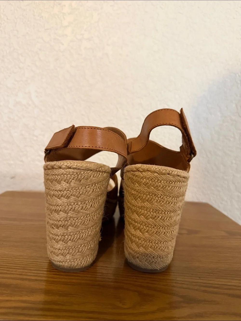 Born espadrille wedges